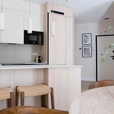 Boutique - High End In Ruzafa For Long Lägenhet